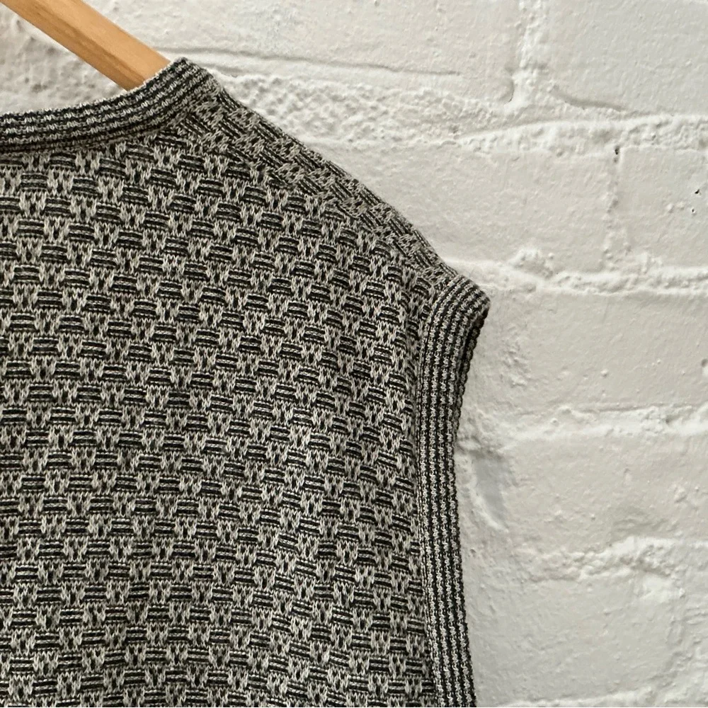 Mens Vintage Cotton Linen Blend Sweater Vest V-Neck Made In Italy Size XL Tan - Picture 9 of 14